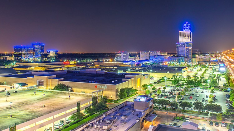 Another Houston-area mall puts teen curfew in place