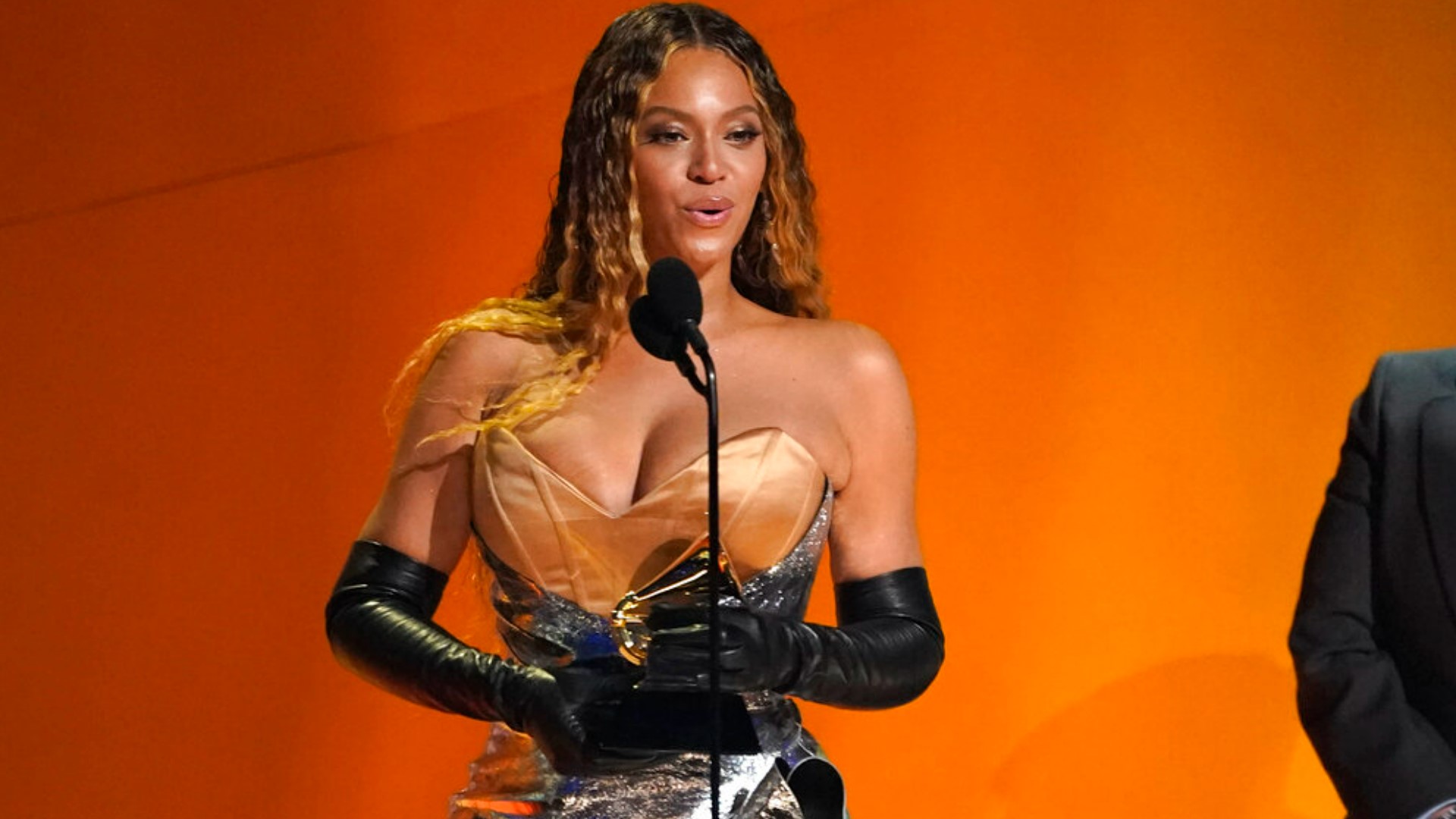 Apply for BeyGOOD small business grants through April 27