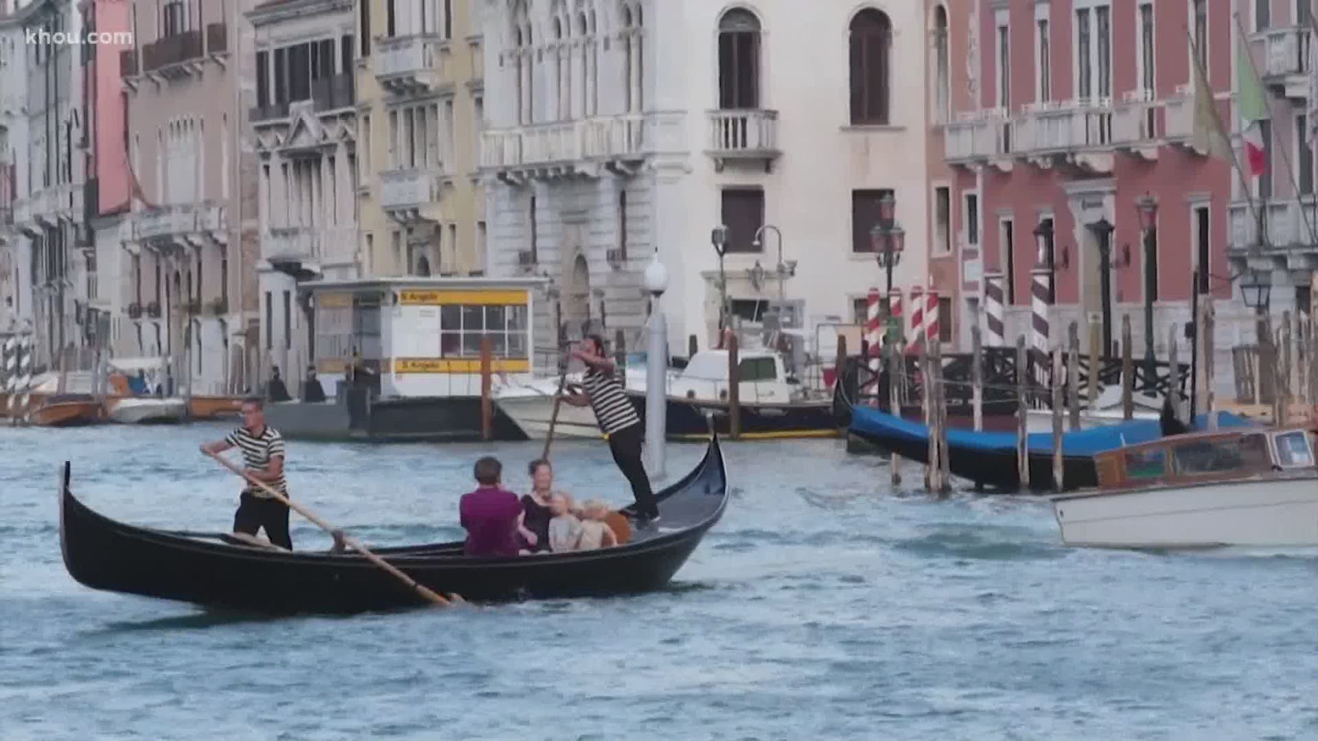 Fall in love with Venice, Italy in this "Moment of Zen."