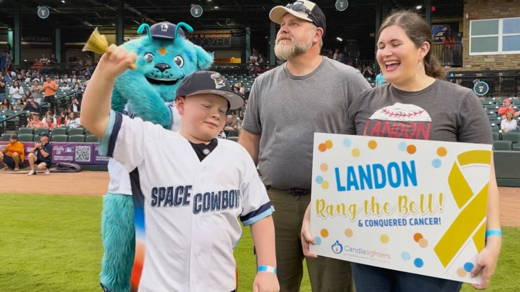 10-year-old cancer survivor rings bell, throws first pitch at Space Cowboys game