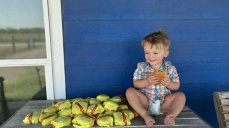 2-year-old Texas boy orders 31 cheeseburgers on DoorDash while mom isn't looking