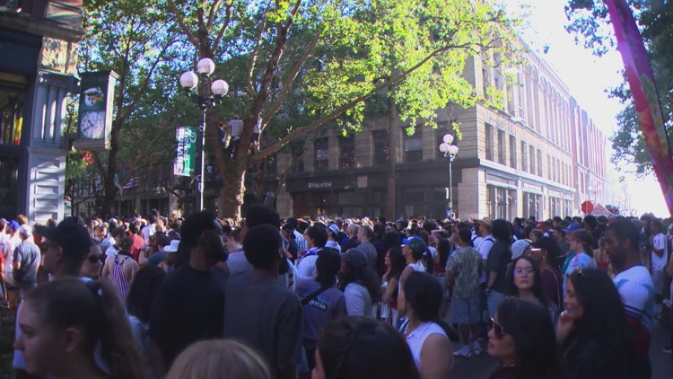 Watch parties hit capacity for Seattle's World Cup finale