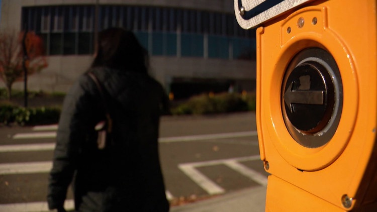 Bellevue tests smartphone technology to warn drivers about pedestrians at crosswalks
