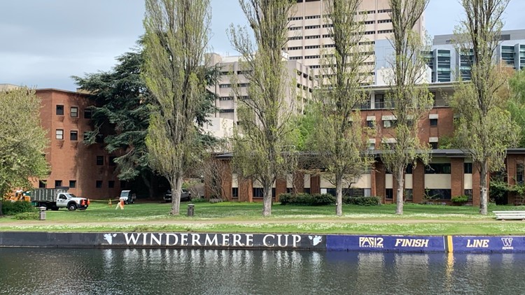 Seattle Fire rescues person in critical condition from Montlake Cut