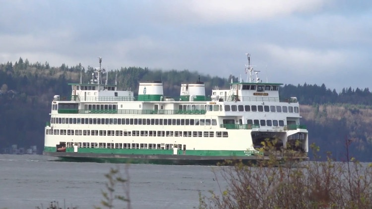 Some Washington State Ferries routes are at risk of being out of service Monday