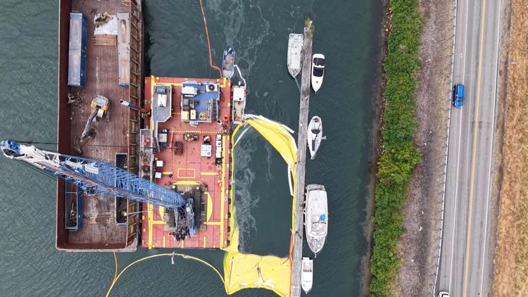 Sunken World War II ship removed from river in Washington after leaking oil for years