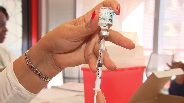 New mRNA flu shot expands choice for older adults; here's how it compares to traditional vaccines