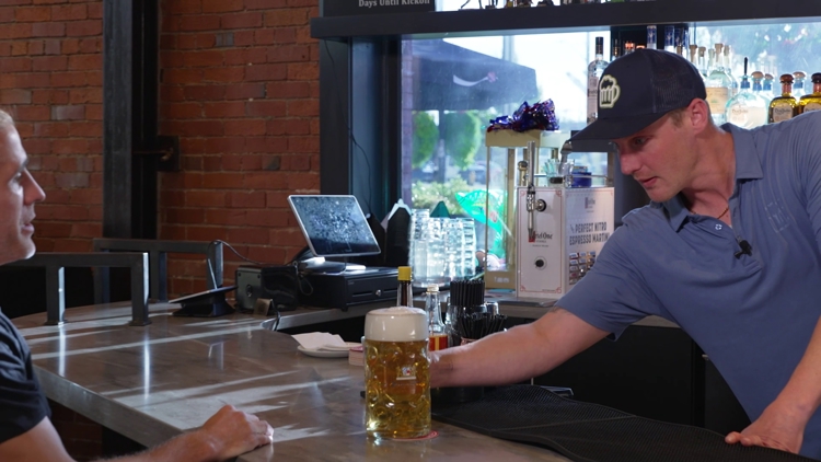 Without playoff baseball, Pioneer Square businesses adapt as MLB lockout looms