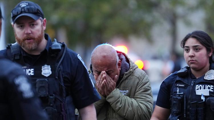 Watch live: Seattle police, mayor give update on Seattle Center shooting