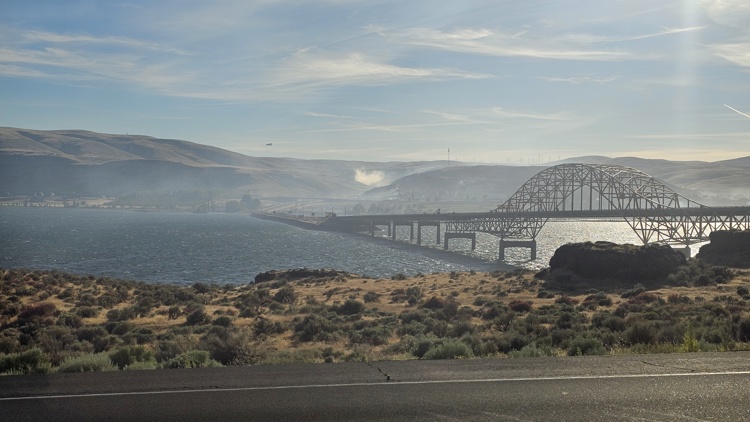 Wildfire evacuations near Vantage downgraded; EB I-90 reopens