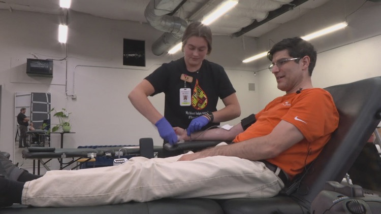 Seattle-area Ukrainians organize blood drive amid shortage: 'the least we can do'