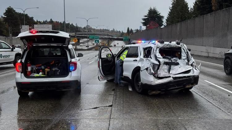 I-5 reopens after motorhome crashes into WSP patrol car, WSDOT truck in Seattle