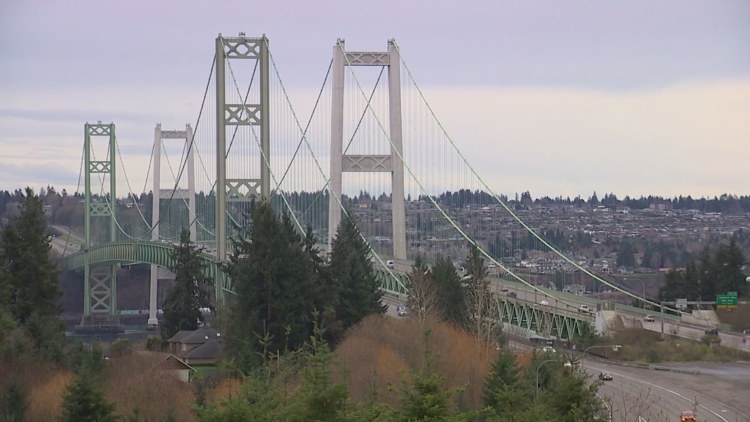 Emergency response closes eastbound lanes of Tacoma Narrows Bridge for several hours