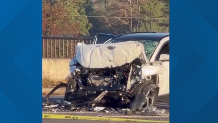 Driver of stolen car dies after crashing into Metro bus, injuring 3 riders