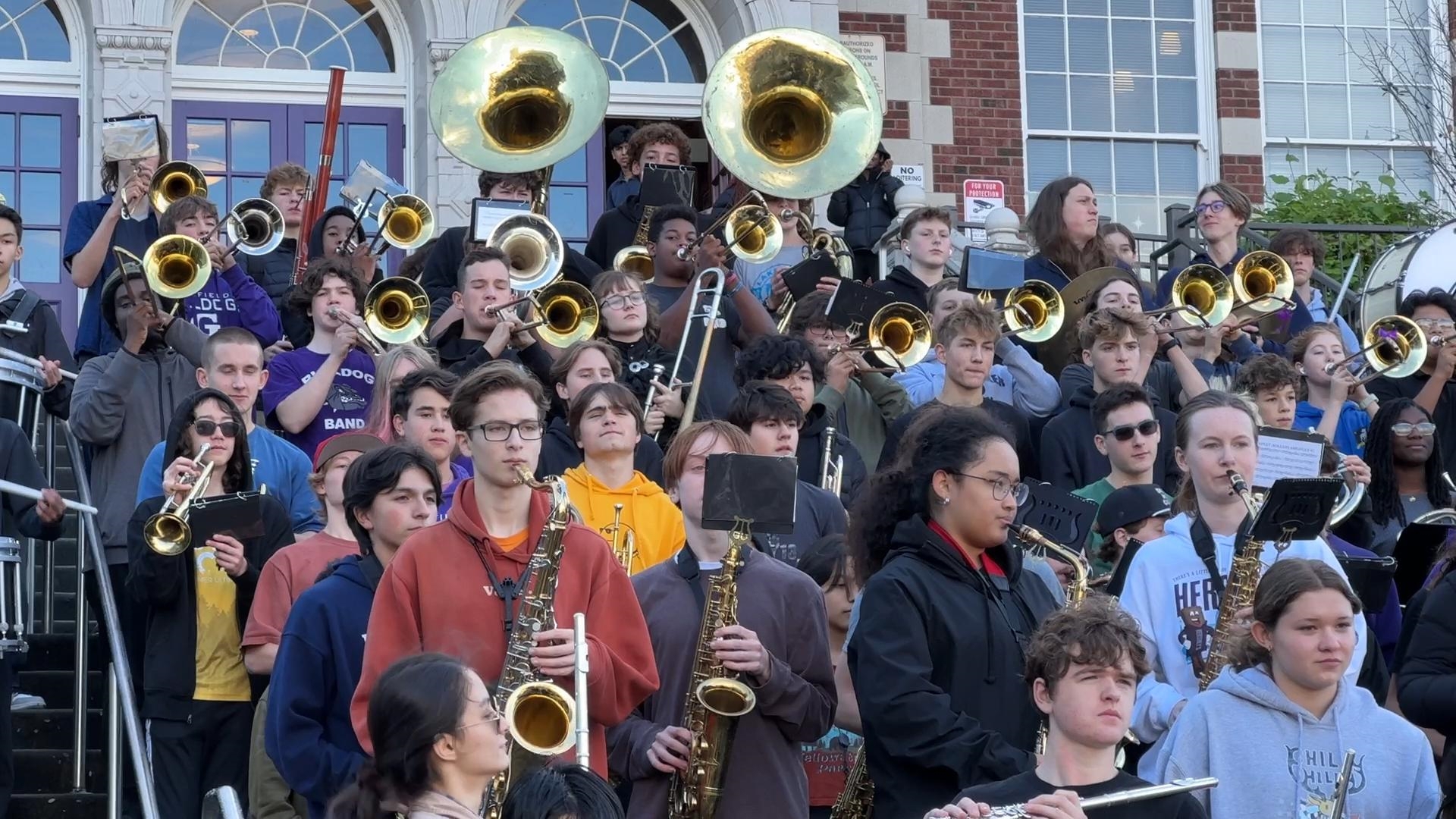 The Garfield High School Band got together the day after the music legend's death to perform one of his biggest hits. #k5evening