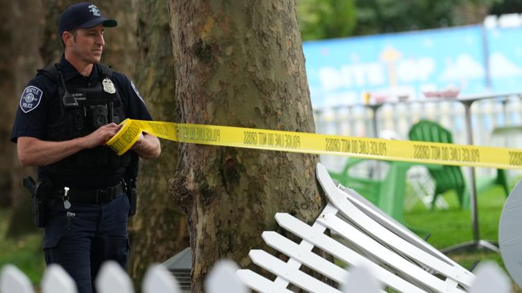 Seattle Mayor's Texts During Bite of Seattle Shooting Reveal Official Response to Three-Death Incident