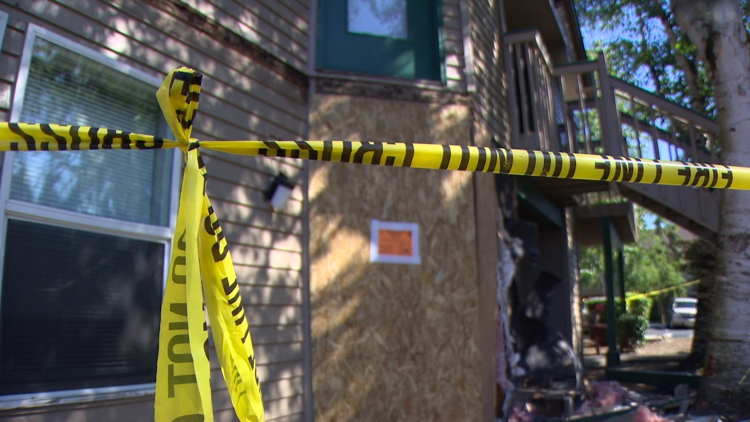 Nine displaced after car crashes into Des Moines apartment building