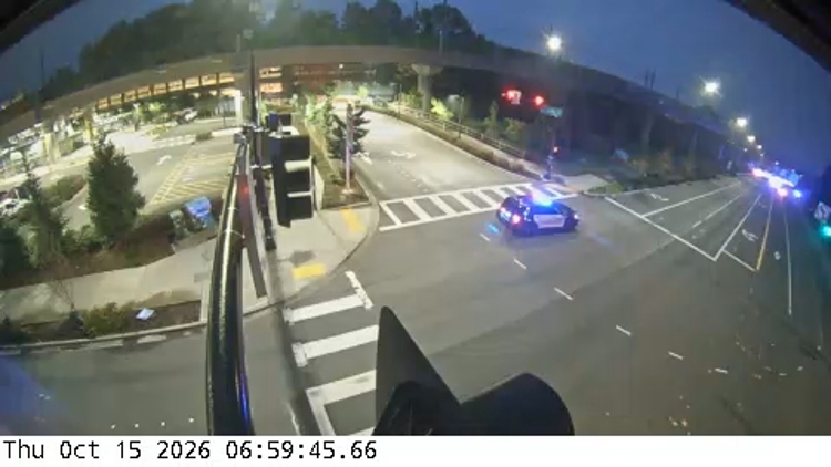 Fatal collision closes Bellevue Way Southeast, I-90 ramps