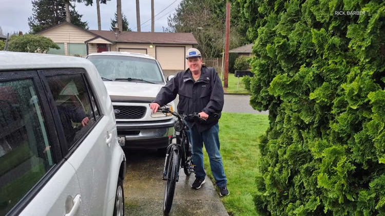Stolen e-bike leaves Parkinson's patient stranded, friends rally to help