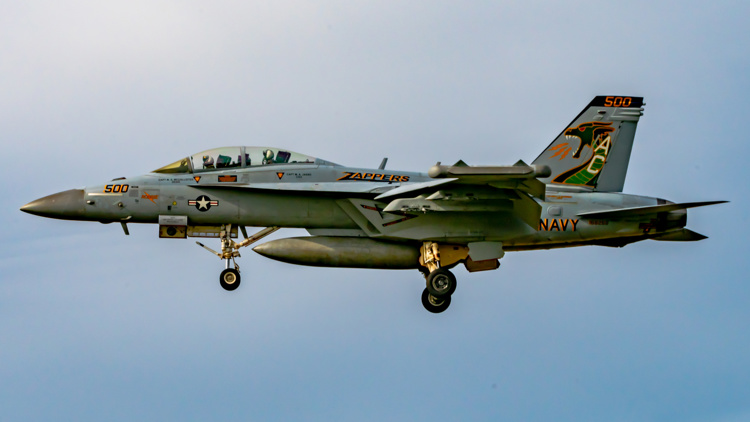 Navy aircraft crashes near Mount Rainier, condition of crew is unknown