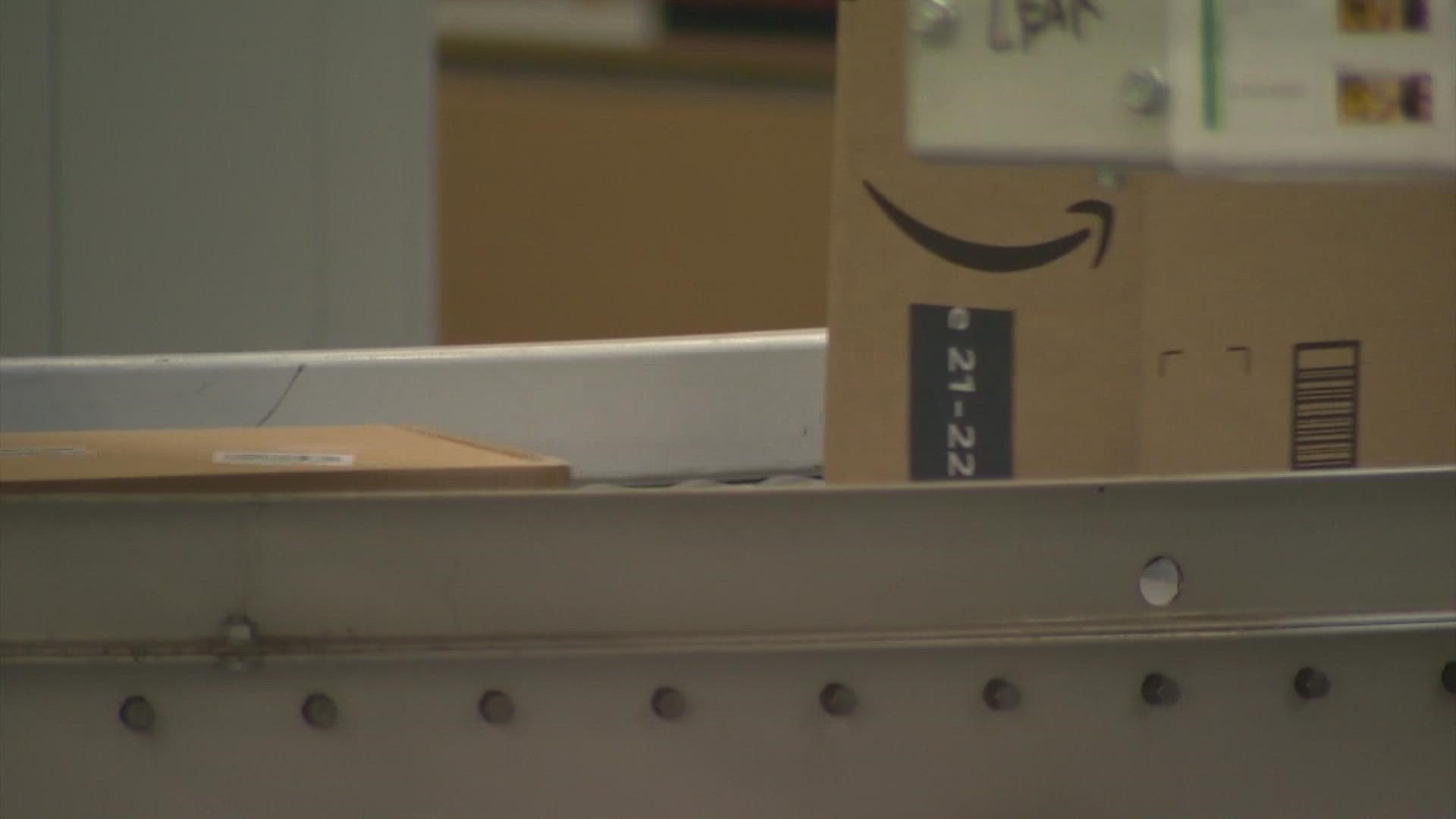 Early results show Amazon workers in Alabama rejecting a union bid in a tight race.