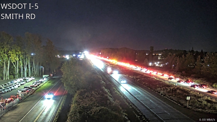 Southbound I-5 in Whatcom County blocked after state troopers pursue suspect