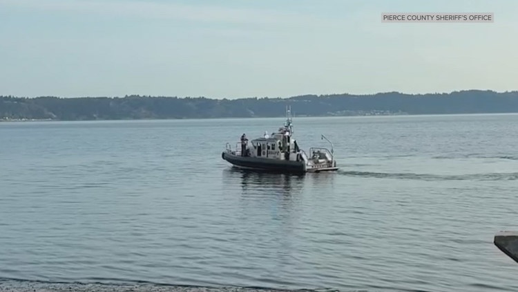 Kayaker drowns near Dash Point Park