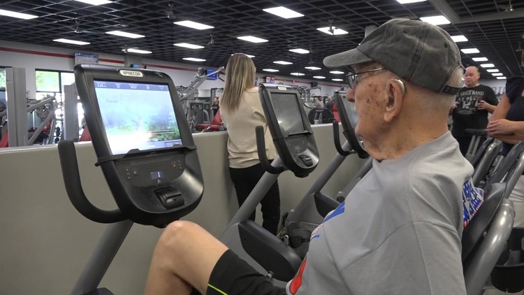 Mesa man celebrates 100th birthday with a gym workout before birthday cake