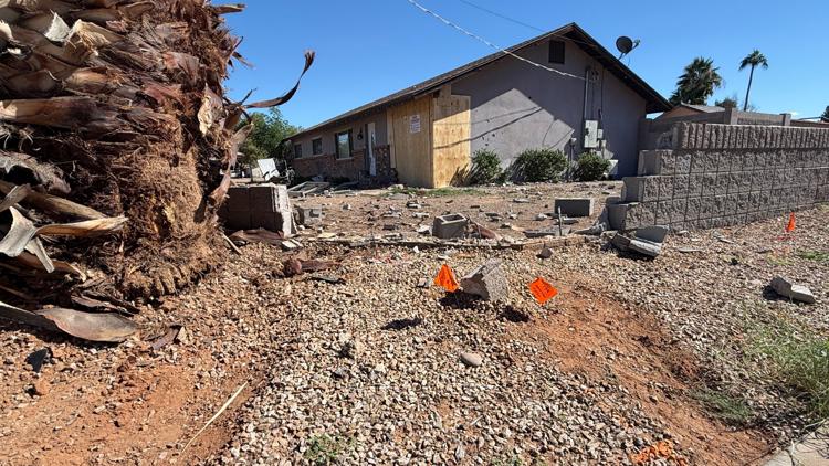 Suspect crashes into Gilbert home after attempted traffic stop