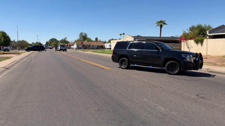 3 detained after reported gunshots near 39th Avenue and Osborn Road in West Phoenix