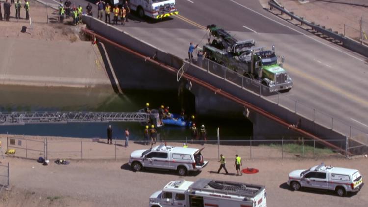 WATCH LIVE: Mesa firefighters recover submerged SUV from East Valley canal