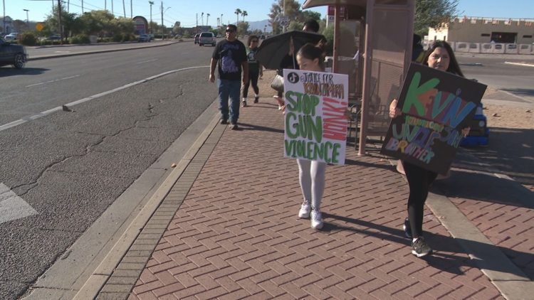 Phoenix family rallies against gun violence after teen killed at Desert Sky Mall