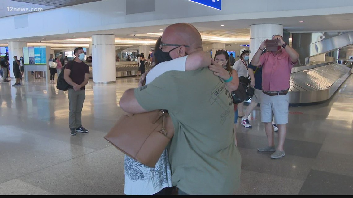 Arizona Marine veteran meets Arkansas daughter he never knew exis - Vimarsana News
