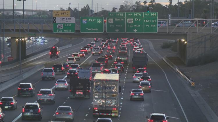 Several Valley freeways will have closures this weekend