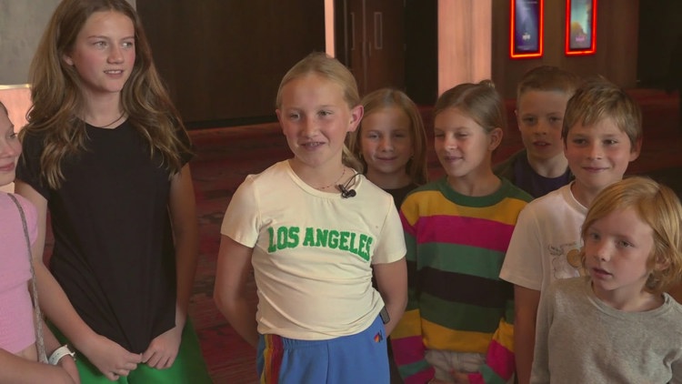 'Wicked' movie draws in Valley moviegoers on opening day