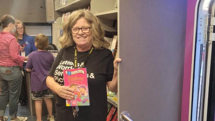 Arrest made in Gilbert crash that killed retired school librarian