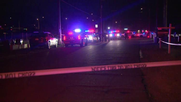 Man dead after shooting near north Phoenix