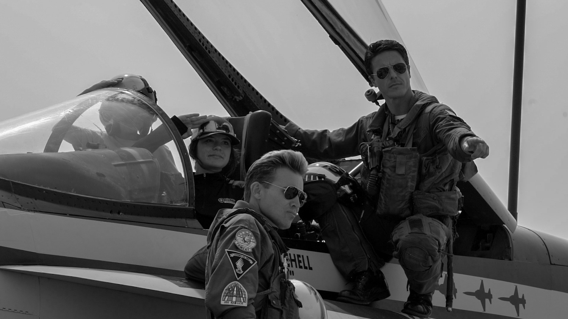 Two Top Gun impersonators cross the nation to bring back that lovin' feeling