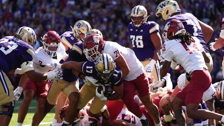 No. 17 Washington struggles on offense but pulls out 24-10 Apple Cup win over Washington State
