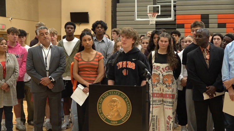 Gov. Ferguson unveils proposed 'Away for the Day' school cellphone policy, with student and educator support