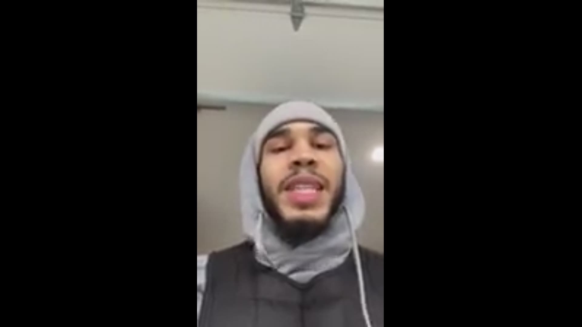 Jayson Tatum sends a message to a St. Louis teen who is fighting COVID-19