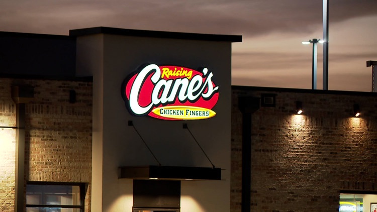 Police arrest teens, charge parent after fight involving nearly 250 teens at Illinois Raising Cane's