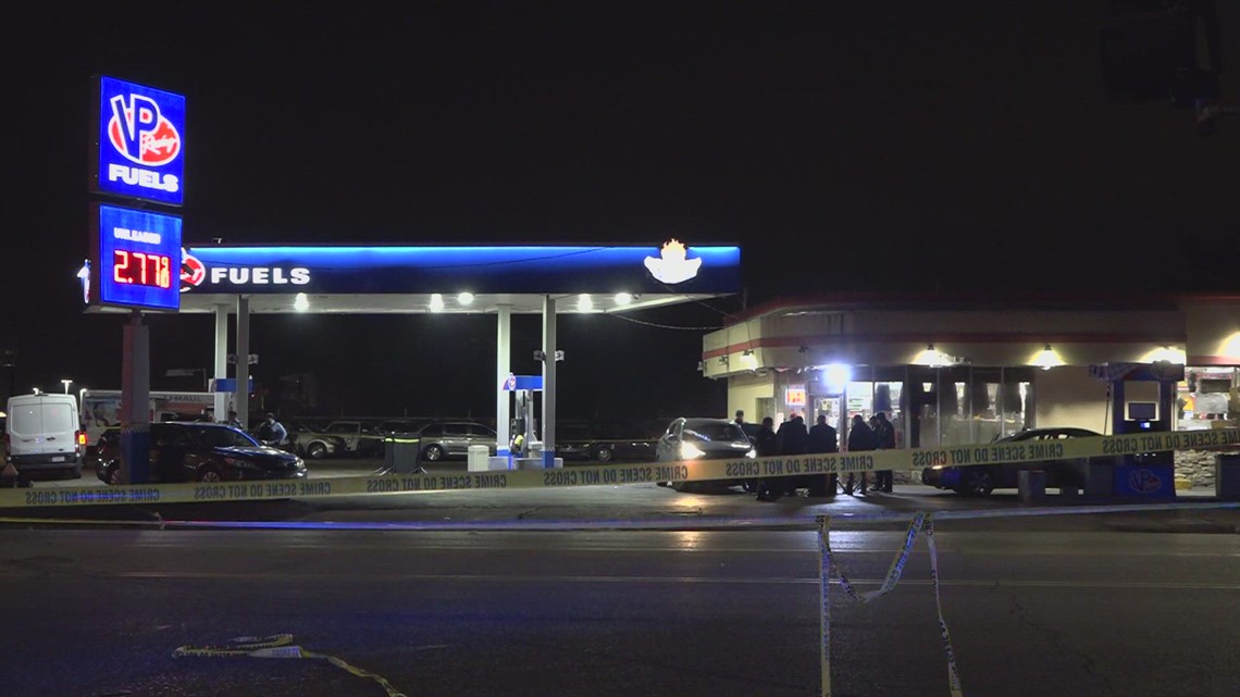 Woman tracks down stolen car, shoots 3 people in St. Louis - Vimarsana News