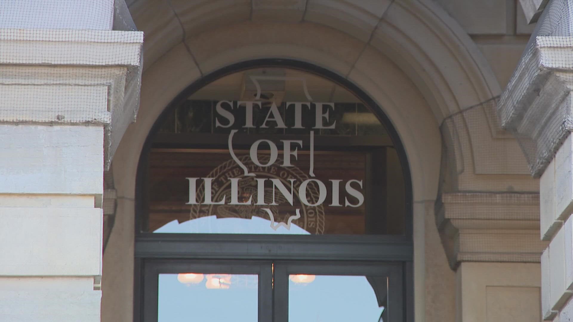 Cash bail is still allowed in the state of Illinois after the state's supreme court blocked the ban on cash bail from taking effect on Jan. 1.