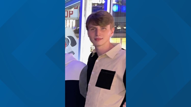 Metro Nashville PD: Riley Strain’s bank card found near Cumberland River, family confirms Metro Nashville PD: Riley Strain’s bank card found near Cumberland River, family confirms