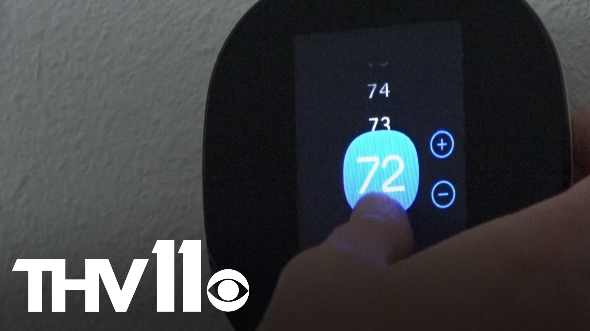 People are looking for ways to keep cool this summer, but sometimes that means higher electric bills. Here’s what experts recommend doing without breaking the bank.