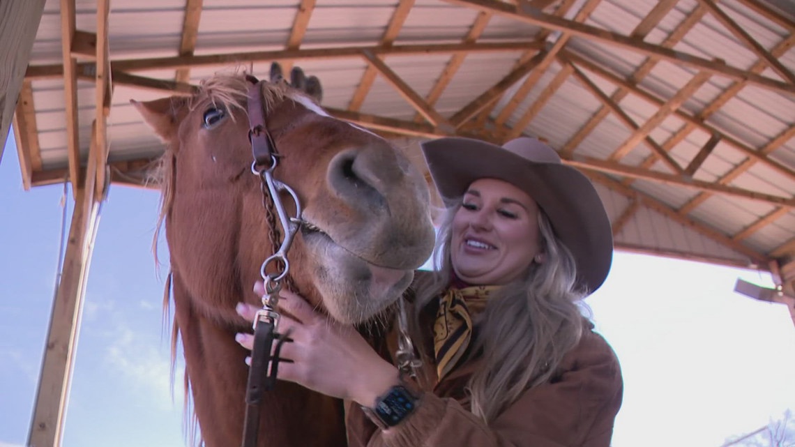 Champion barrel racer shares story of cancer battle | 5newsonline.com