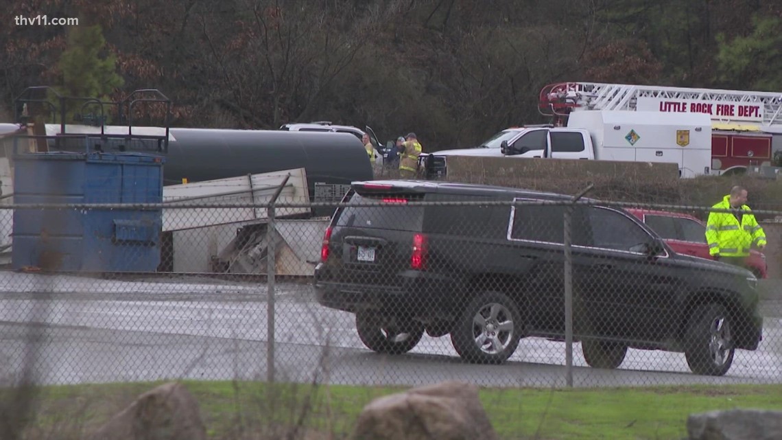 Officials begin investigation into deadly Little Rock plane crash
