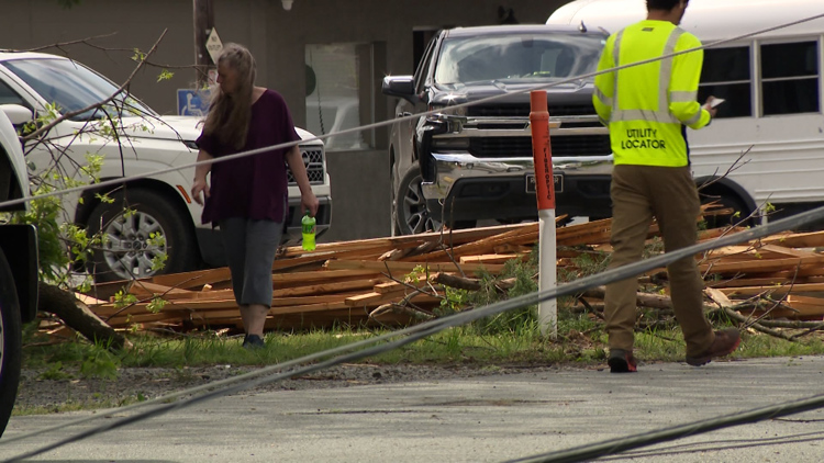Jacksonville community begins cleanup following severe storms