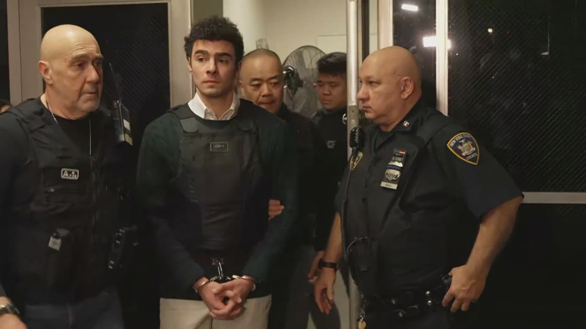 Luigi Mangione in New York City courtroom for first time since pleading ...